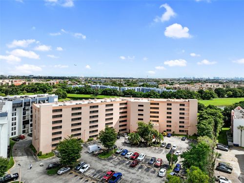 apt-610-9688 Fontainebleau Blvd, Miami, FL, 33172-4114 | Card Image