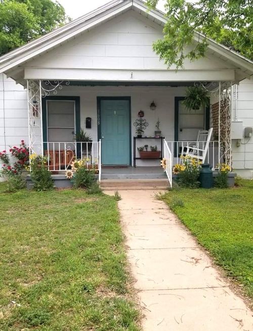 1608 Durham Ave, Brownwood, TX, 76801-3622 | Card Image