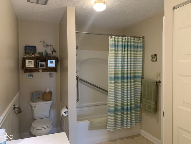 2715 Prosperity Dr, Condo with 2 bedrooms, 1 bathrooms and null parking in Columbus IN | Image 11