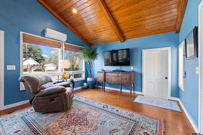 108 N Ponsard St, House other with 3 bedrooms, 2 bathrooms and null parking in Troup TX | Image 5