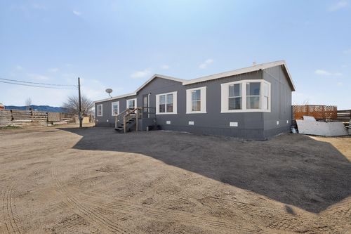 50 Calle Medio, Los Lunas, NM, 87031-7915 | Card Image