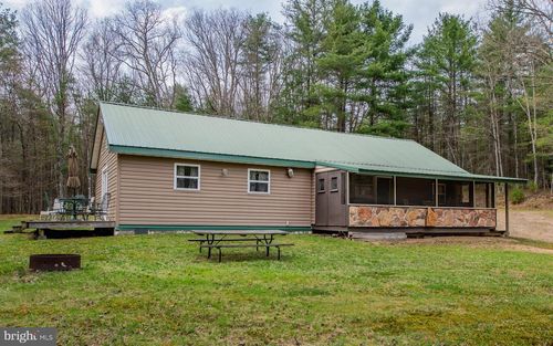 220 Gillens Rd, MILL HALL, PA, 17751 | Card Image