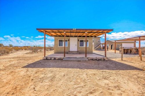 69589 Presswood Rd, 29 Palms, CA, 92277-5425 | Card Image