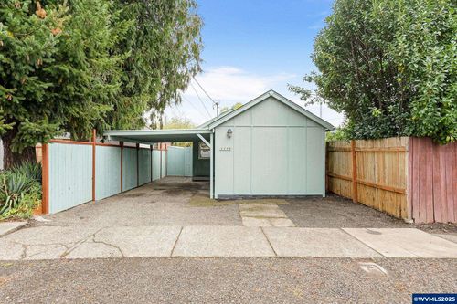 1116 Ne Irvine St, Mcminnville, OR, 97128-3844 | Card Image