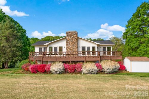 443 Gleneagles Rd W, Statesville, NC, 28625-7504 | Card Image