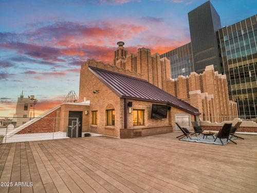 ph-114 W Adams St, Phoenix, AZ, 85003-2000 | Card Image