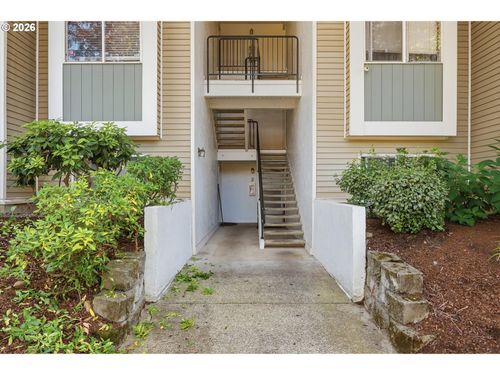 122-4768 W Powell Blvd, Gresham, OR, 97030 | Card Image