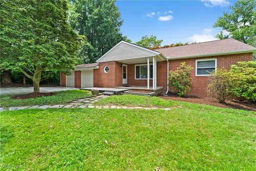 792 Miner Rd, Highland Heights, OH, 44143-2118 | Card Image