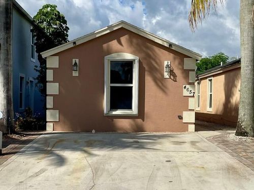 4657 Clemens St, Lake Worth, FL, 33463-8741 | Card Image