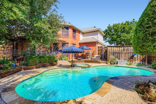 2332 Compton Dr, Plano, TX, 75025-2467 | Card Image