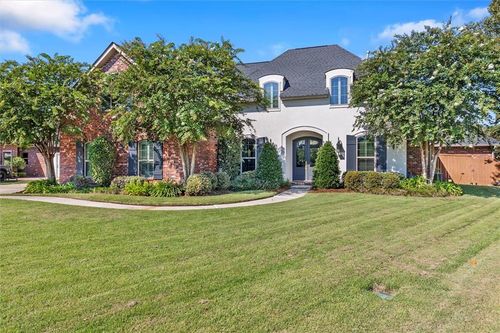 356 Sandalwood Dr, Mandeville, LA, 70448-6357 | Card Image