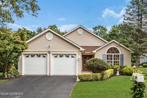3 Wellington Ln, Lakewood, NJ, 08701-5735 | Card Image