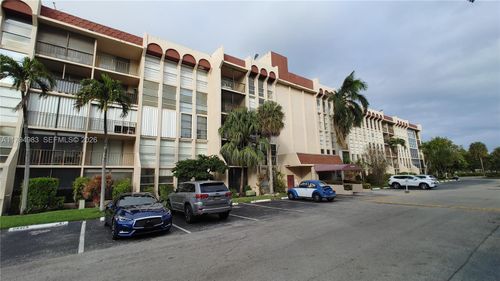 415-2101 Atlantic Shores Blvd, Hallandale Beach, FL, 33009-2897 | Card Image