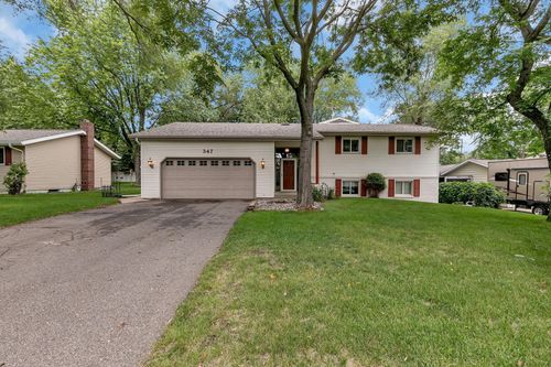 347 2nd St Ne, Sartell, MN, 56377-1328 | Card Image