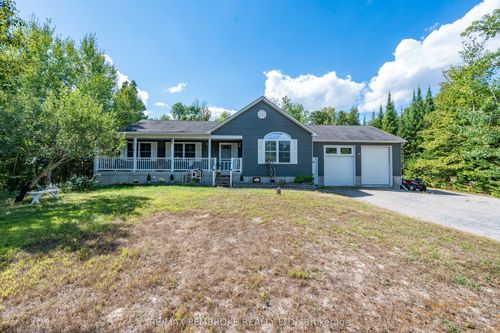 625 Forest Park Rd, Pembroke, ON, K8A6W2 | Card Image