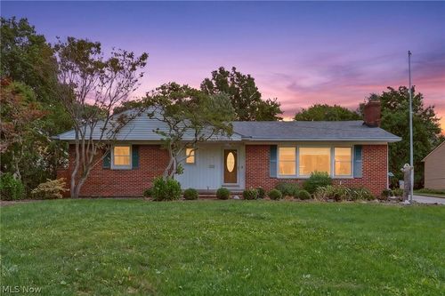 1887 Brainard Rd, Lyndhurst, OH, 44124-3901 | Card Image