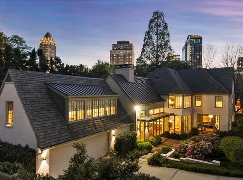 123 Peachtree Cir Ne, Atlanta, GA, 30309-3204 | Card Image