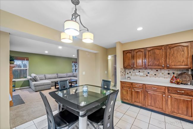 Open to Family Room | Image 6