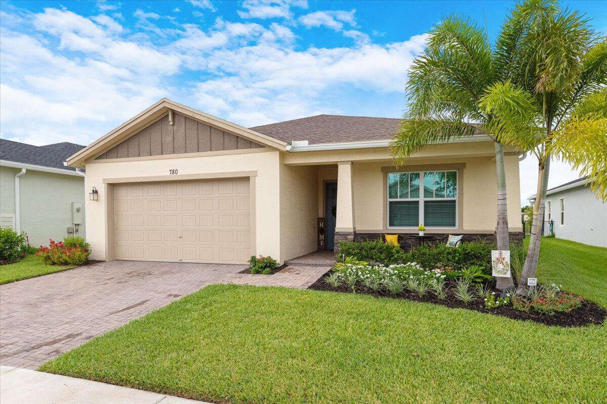 Bloomfield Rd, Port Saint Lucie, FL 34984