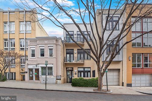 201-2357 Champlain St Nw, WASHINGTON, DC, 20009-7205 | Card Image