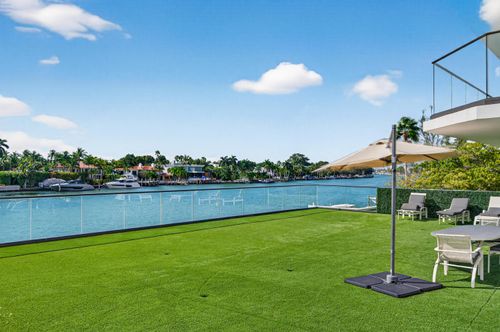 302-5500 Collins Ave, Miami Beach, FL, 33140-2569 | Card Image