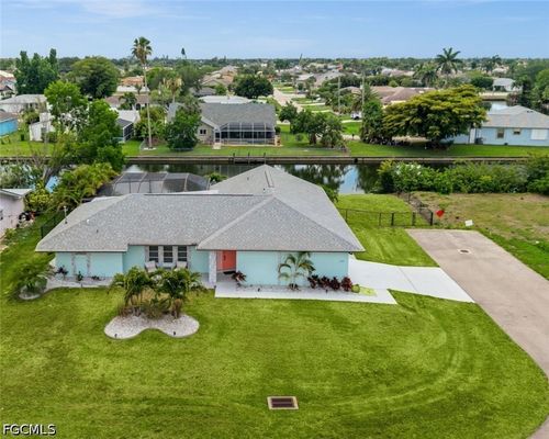 2102 Se 8th St, Cape Coral, FL, 33990-2777 | Card Image