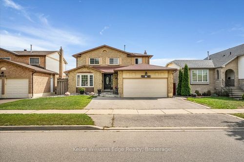 3346 Palmer Dr, Burlington, ON, L7M1Y9 | Card Image