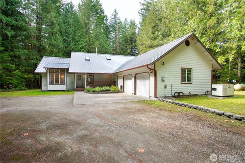 7711 Shire Rd, Maple Falls, WA, 98266-7717 | Card Image