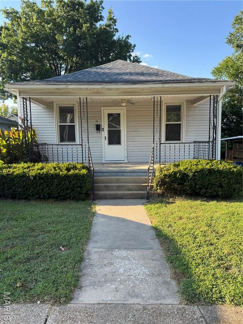 309 W End Ave, Union, MO, 63084-1348 | Card Image