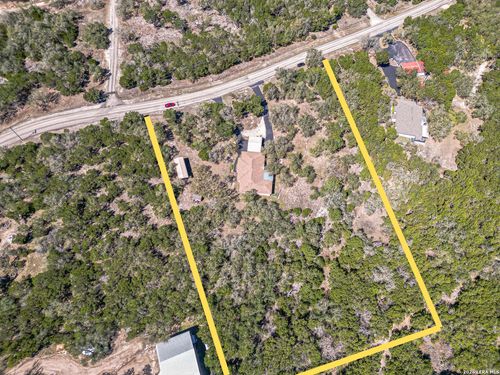 900 Charter Oak Dr, Canyon Lake, TX, 78133-5712 | Card Image