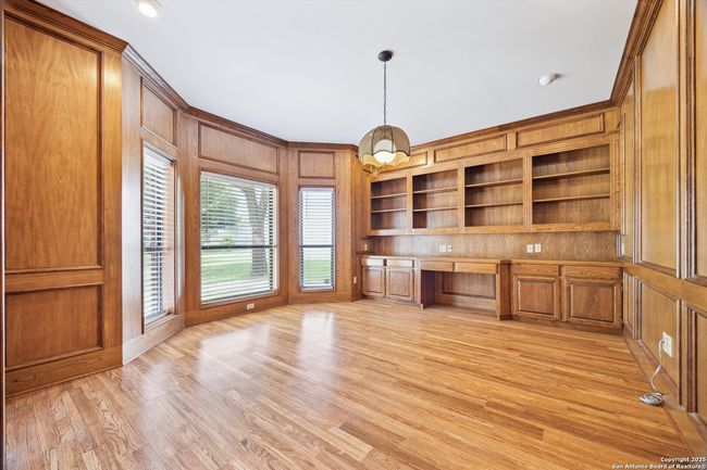 640 Woodlake Dr, House other with 5 bedrooms, 5 bathrooms and null parking in Mcqueeney TX | Image 8