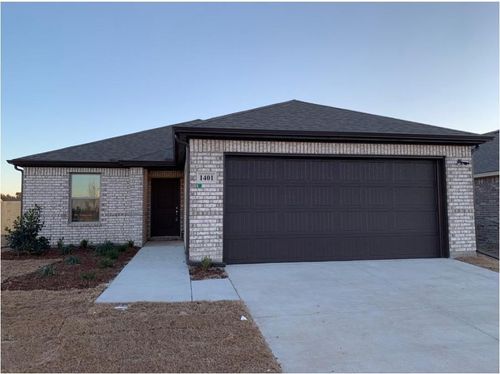 1401 Brindle Dr, Greenville, TX, 75402-7614 | Card Image