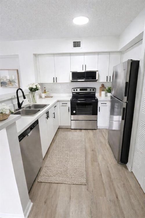 apt-108-12166 Saint Andrews Pl, Miramar, FL, 33025-0750 | Card Image