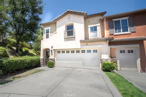 26767 Via La Paz, Valencia, CA, 91381-0640 | Card Image