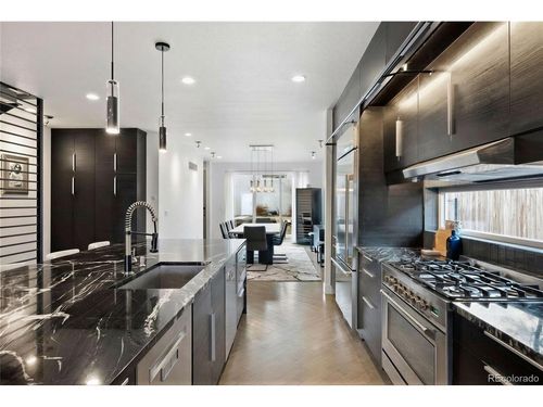 2037 Hooker St, Denver, CO, 80211-5038 | Card Image