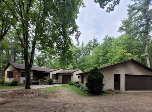 7084 Us Highway 12, Black River Falls, WI, 54615-5864 | Card Image