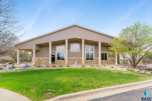 714 70th Pl E Place E, Sioux Falls, SD, 57108 | Card Image