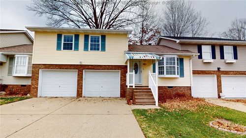 15 Cobblestone Ln, Huntington, WV, 25705-2300 | Card Image