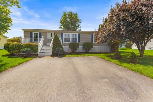 111 Montana Ln, Clifton Springs, NY, 14432-9790 | Card Image