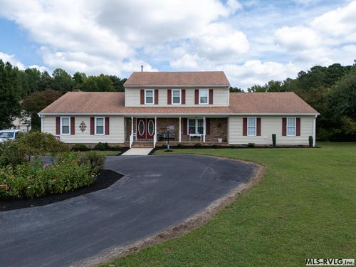 904 Forest Ln, South Hill, VA, 23970-1023 | Card Image