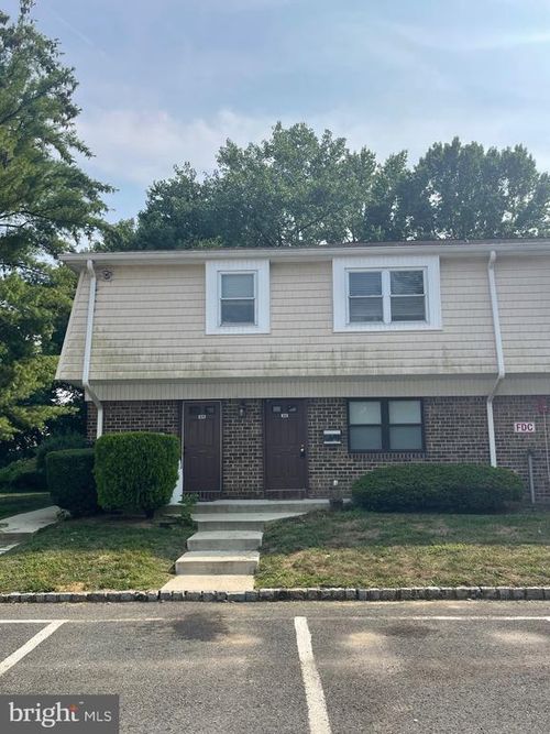 615 Silver Ct, Hamilton Square, NJ, 08690-3518 | Card Image