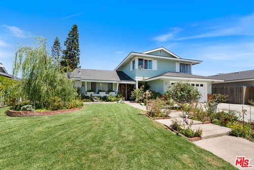 1075 Corona Lane, Costa Mesa, CA, 92626 | Card Image