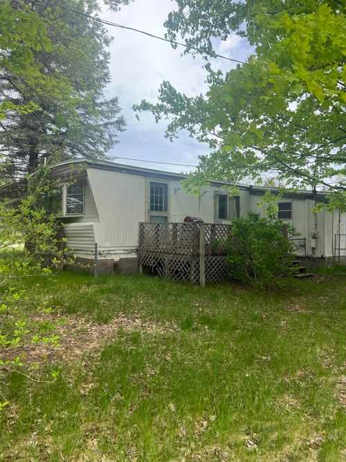 8713 Kingsley Rd, Kingsley, MI, 49649-9662 | Card Image