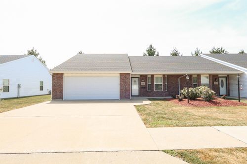 1216 Shepherds Dr, Moberly, MO, 65270-3702 | Card Image