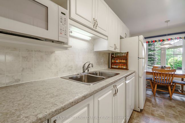 2 - 680 Whitaker St, Condo with 2 bedrooms, 2 bathrooms and 1 parking in Peterborough ON | Image 7