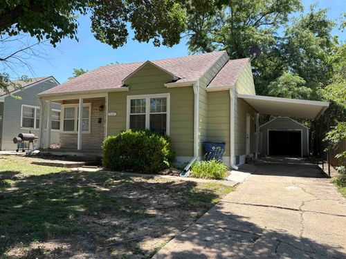 5207 E Murdock St, Wichita, KS, 67208-3537 | Card Image