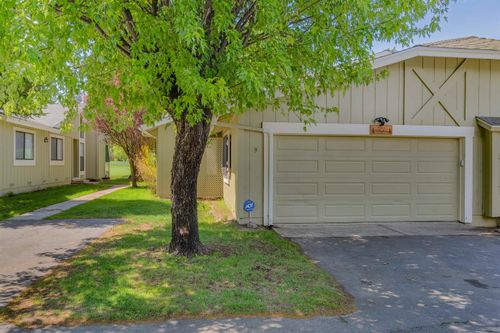 9 Aspen Cir, Blairsden, CA, 96103-9715 | Card Image