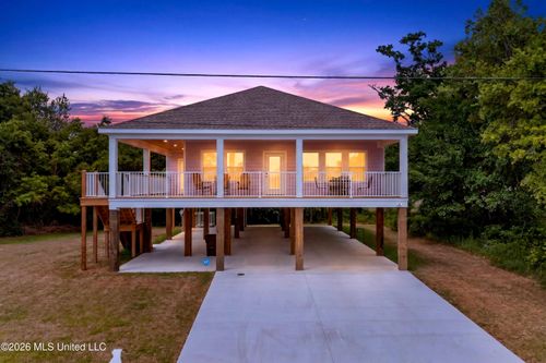 111 Pitcher Pt, Long Beach, MS, 39560-5607 | Card Image