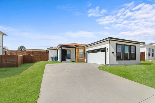 3877 Sam Cir, Dallas, TX, 75233-3000 | Card Image