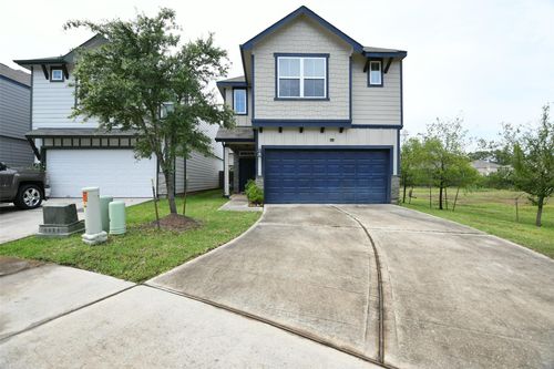 104 Camelot Place Ct, Conroe, TX, 77304-5345 | Card Image